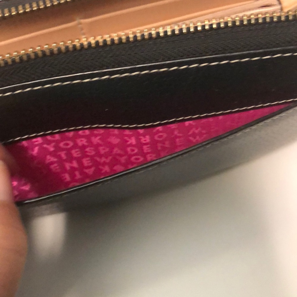 Wallet - Picture 4 of 5